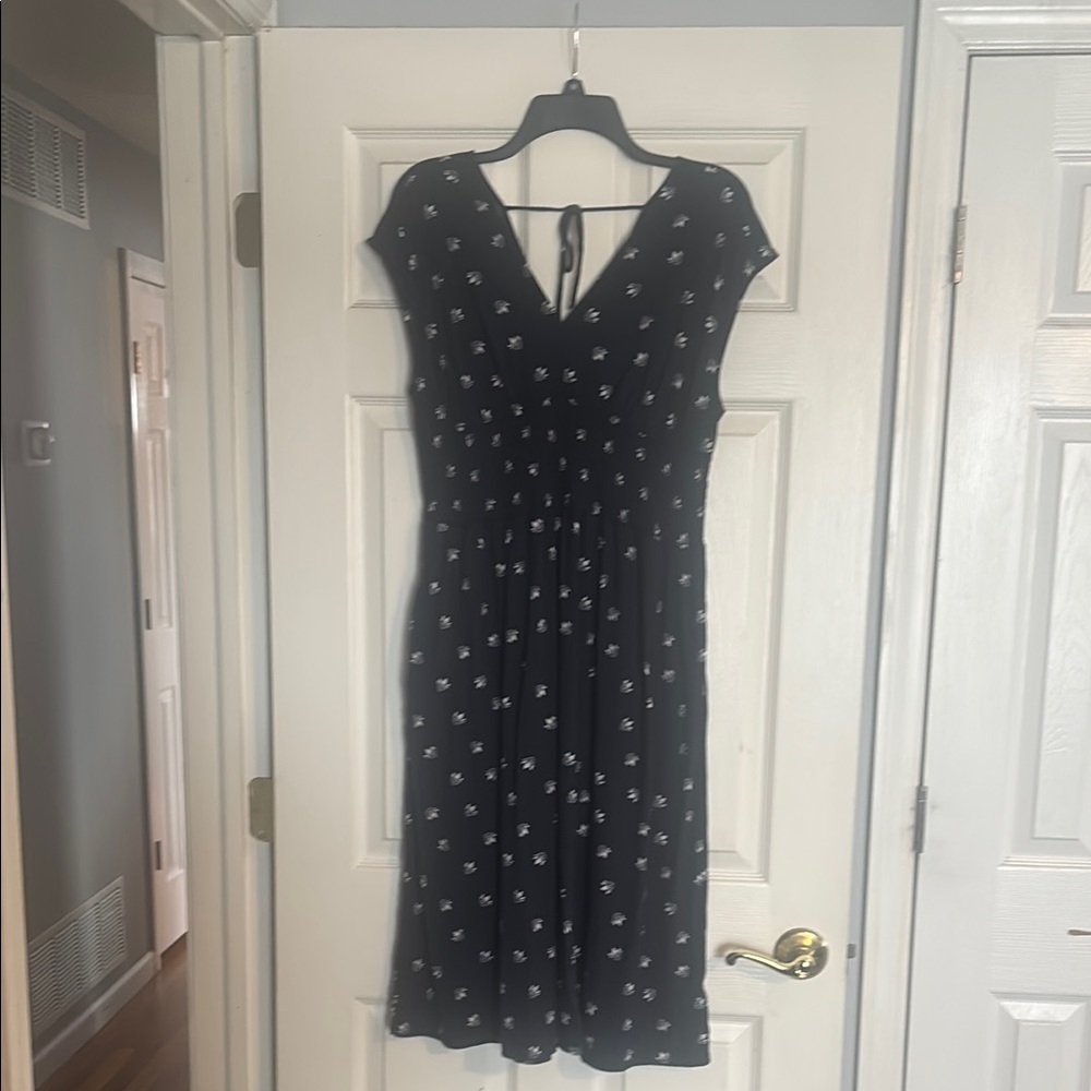 Woman’s Old Navy Smocked Waist Blue Ditsy Floral Dress